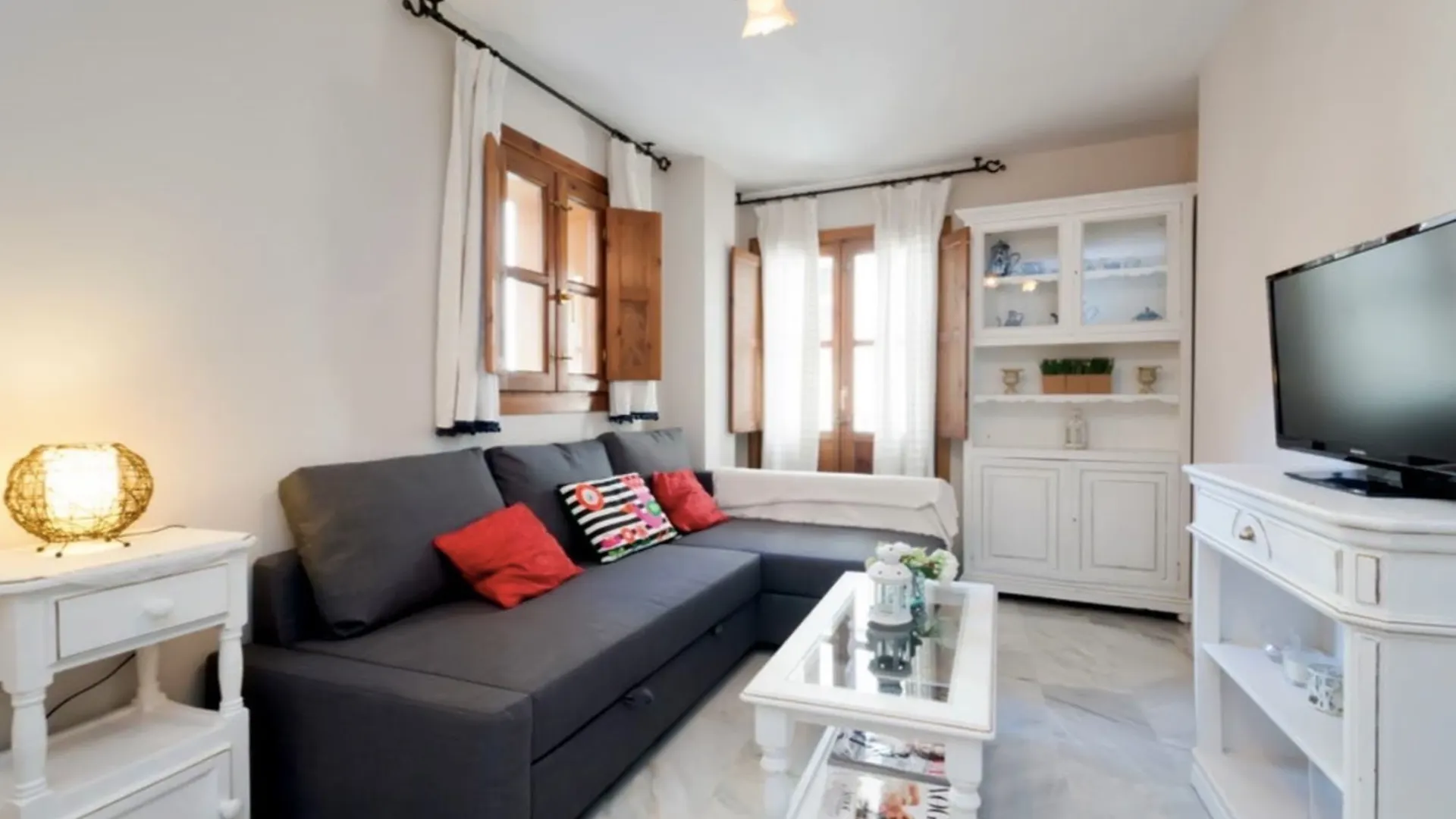 Sunny, 2-Bedroom House With Wifi In Central Granada 5 Minutes From All Апартаменты